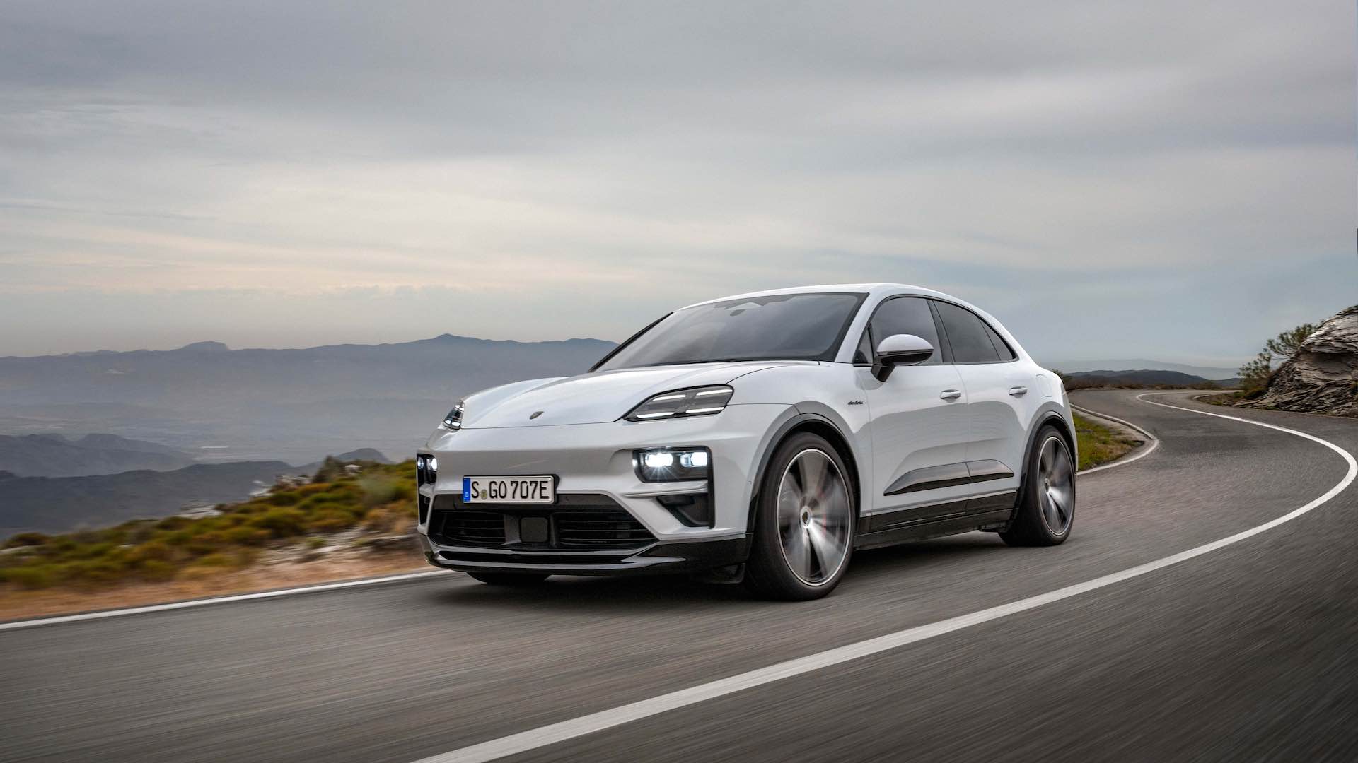 Porsche unveils game-changing all-electric Macan SUV